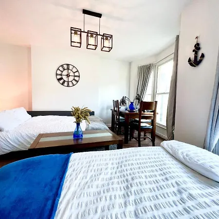 Apartment Blue Lighthouse